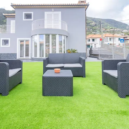 Valley Flat 2 Apartment *