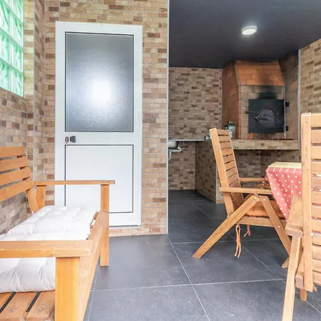 Apartment Valley Flat 2 *